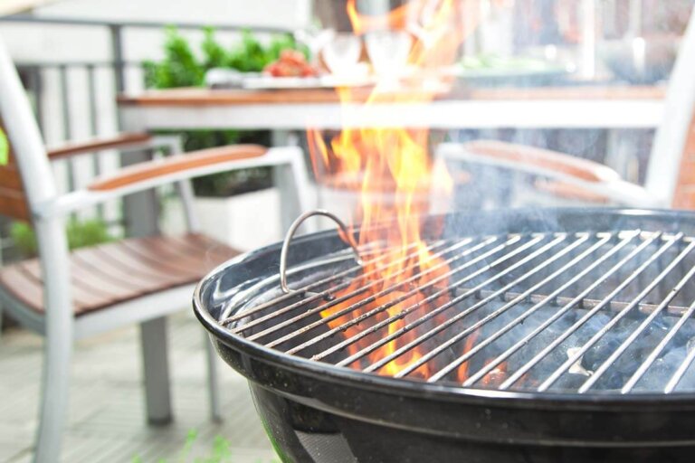 balcony barbecue
