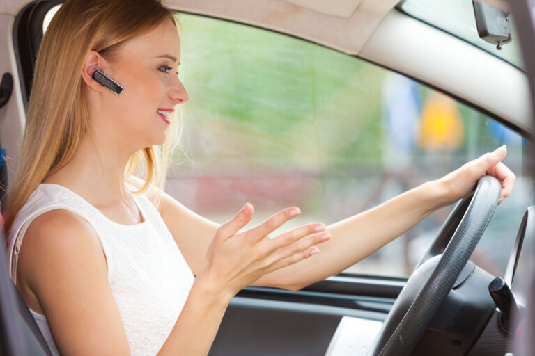 Bluetooth hands-free kit