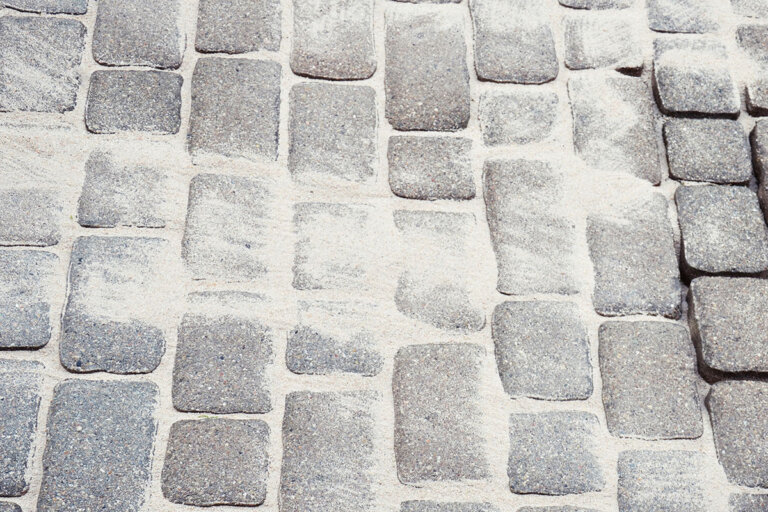 electric grout cleaner