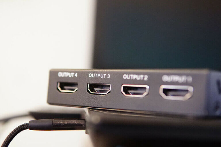 HDMI splitter