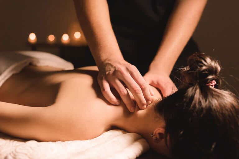 massage table