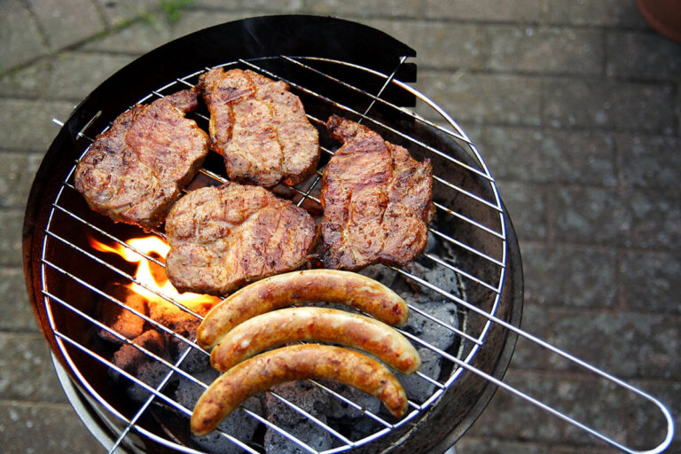 pedestal grill
