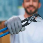 pipe wrench