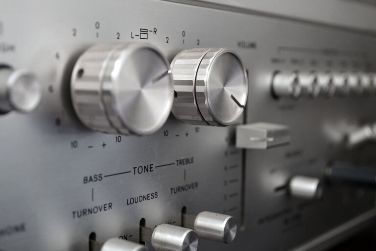 stereo amplifier