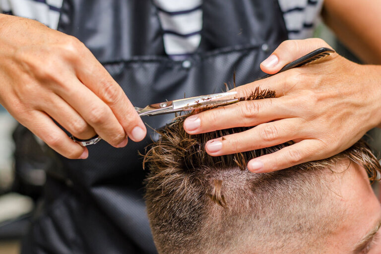 thinning scissors