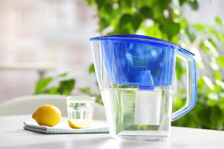water filter pitcher