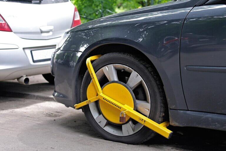 wheel clamp